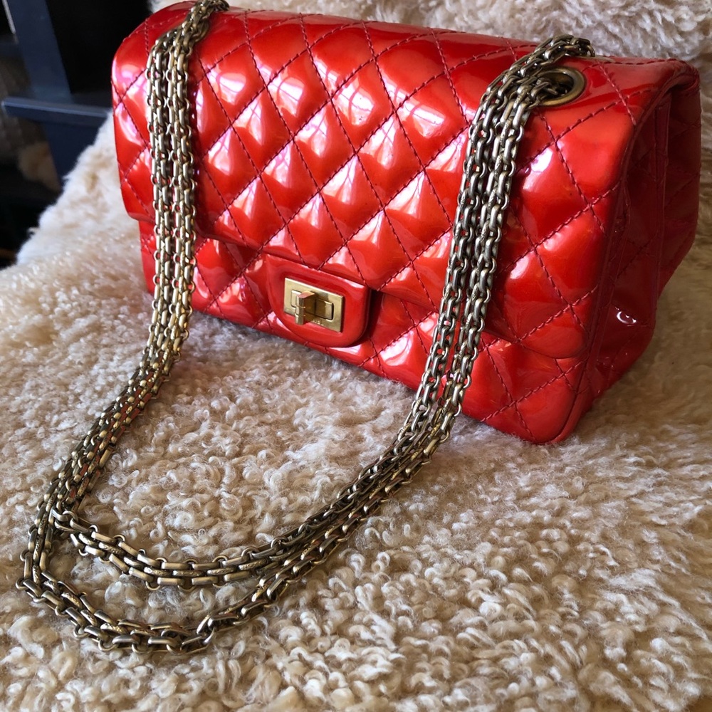Classic Auth Chanel Bag!😍 - Picture 2 of 15